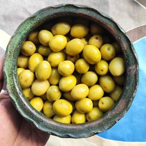 خرید اینترنتی زیتون طارم با هسته ( یک کیلویی)